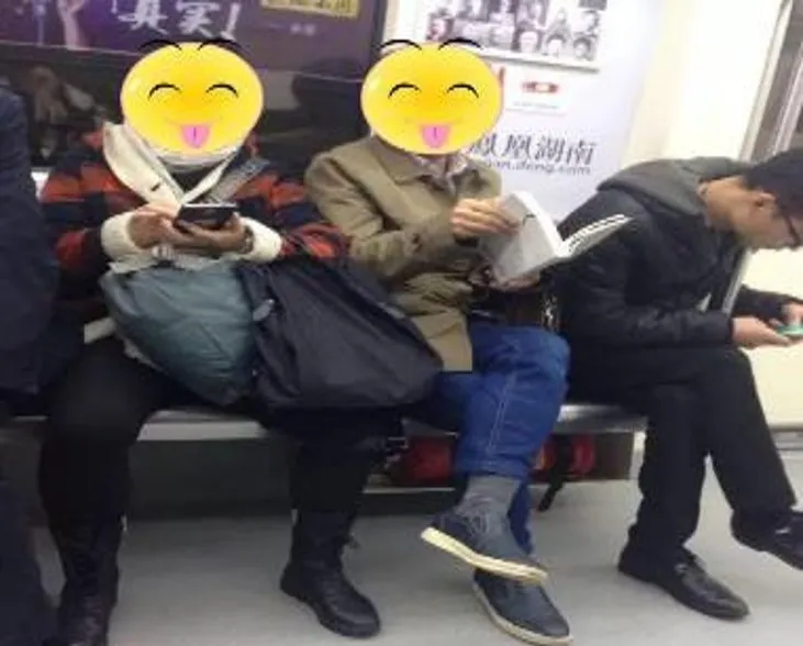 地铁丢书大作战